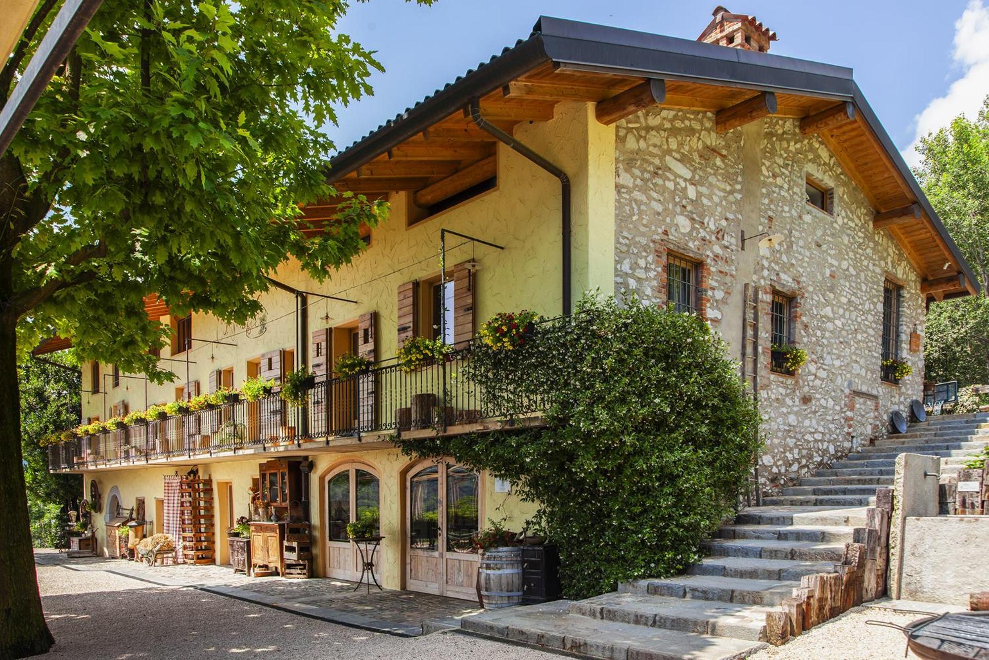 Alzano Lombardo Agriturismo Ca' Fenile מראה חיצוני תמונה